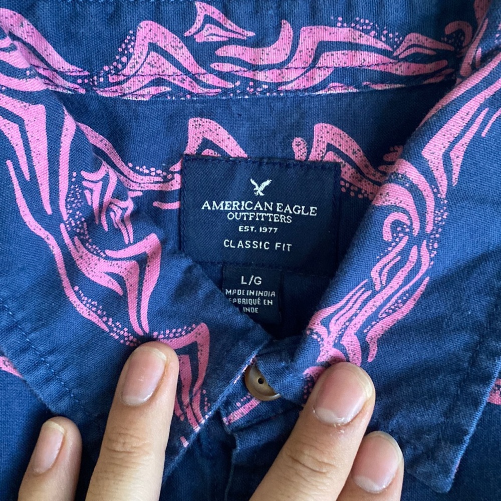 Beautiful purple wave buttons down